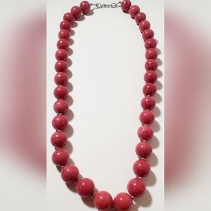 Elegant Pink Beaded Necklace